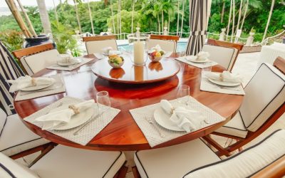 Alfresco Meals at Coconut Cottage